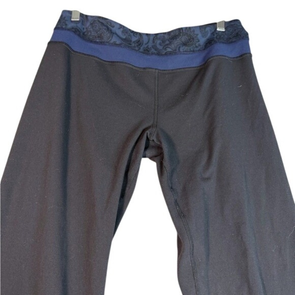 Lululemon Black Flare Yoga Pant Blue Paisley Waistband Women Sz 10/12 28 Inseam